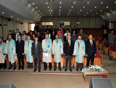 Eczacılık Fakültesi Öğrencileri Önlük Giydi