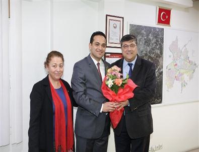 Bornova'da Başkan Sındır, Chp'li Olgun Atilla İle Elele