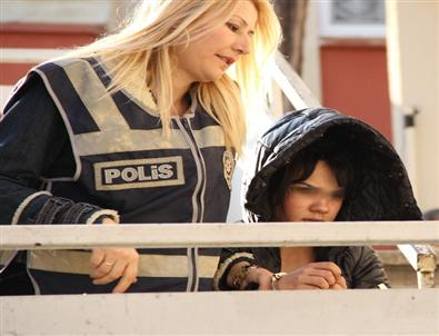 Genç Kızlar Uyuşturucu Batağında