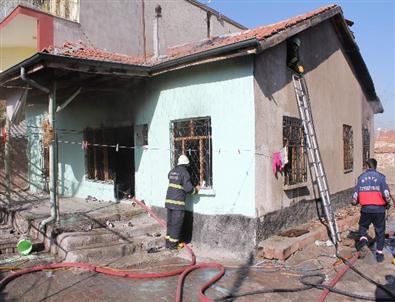 Konya'da Müstakil Evde Çıkan Yangın Korkuttu