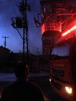 ELEKTRİK TRAFOSU - Medrese Mahallesinde Patlayan Trafo Nedeniyle Mahalleli Uzun Süre Elektrik Alamadı