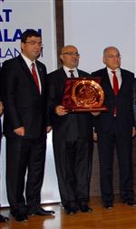 NİHAT ZEYBEKÇİ - Sanko Holding Şirketlerinin İhracat Gururu