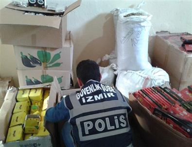 İzmir'de Kaçak İlaç ve Çay Operasyonu