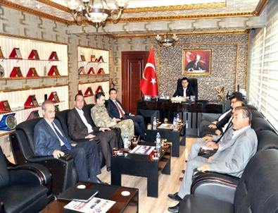 Kaymakam Fırat Başkan Adaylarıyla Toplantı Yaptı