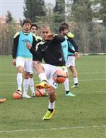 DENİZLİSPOR TEKNİK DİREKTÖRÜ - Tekden Denizlispor, Adanaspor’a Bileniyor