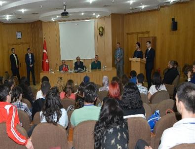 Yabancı Öğrencilerden Vali Coş'a Ziyaret