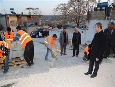 Belediye Cevizli'de Kilit Taşı Çalışmasına Başladı