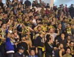 SES BOMBASI - Fenerbahçe maçında ses bombası patladı