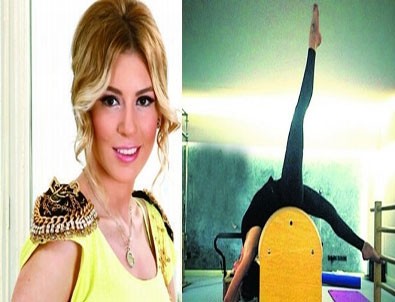 Sinem Kobal'ın pilates pozu