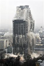 GOETHE - 116 Metrelik Gökdelen Saniyeler İçinde Yerle Bir Oldu