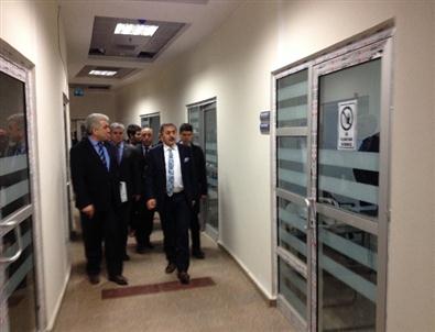 Bakan Yardımcısı Ünye Devlet Hastanesi'ni İnceledi