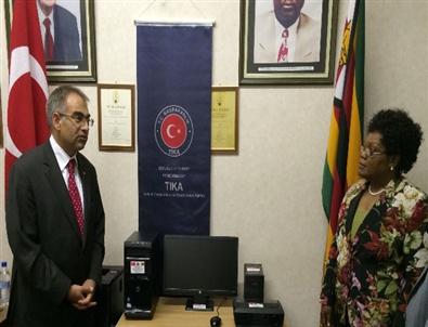 Tika’dan Zimbabve’de 2 Okula Donanım Desteği