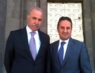 Ak Partili Vekillerden Facebook’a Tepki