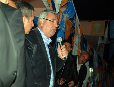 Metiner’den ‘partiye Sahip Çıkın’ Çağrısı