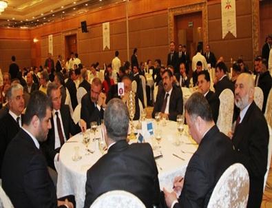 Birinci Van Ekonomi Forumu Toplantısına Doğu Şirketler Grubu Yönetim Kurulu Başkanı Kandaşoğlu Damga Vurdu