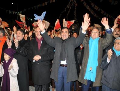 Ak Parti Turgutlu'da Uğur İşılak'la Coştu