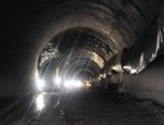 SARP SINIR KAPISI - Türkiye'nin En Uzun Tünelİ ''Cankurtaran Tüneli''nde Işık Göründü!