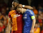 DROGBA - Terry: Drogba sürekli kart görmem için uğraştı