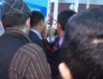TRABZON GÜNLERİ - Mustafa Sarıgül'den vatandaşa yumruk