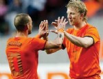 YOLANTHE CABAU - Sneijder'i çıldırttılar!