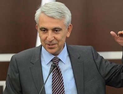 Kritik isim görevden alındı