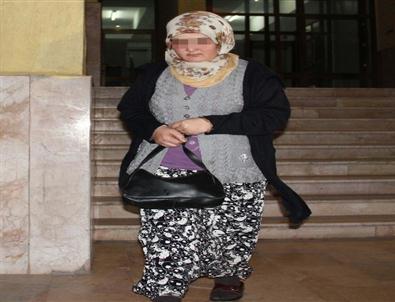 2 Kızını Boğarak Öldürüp 3.'sün De Yakalanan Annenin Yargılanması