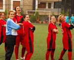 Kadınlar Futbol Oynayarak ‘şiddete Hayır’ Dediler