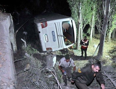 Yolcu otobüsü şarampole uçtu!