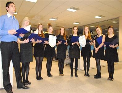 Polonyalı Grubun Başbakan Sevgisi ‘seçim Şarkıları’na Yansıdı