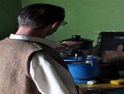 Kaçırdıkları Kızın Babasına Para ve İnek Teklif Ettiler