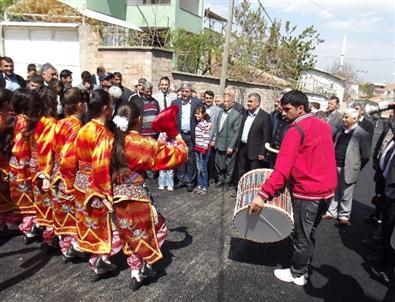 Davullu Zurnalı Asfalt Serimi