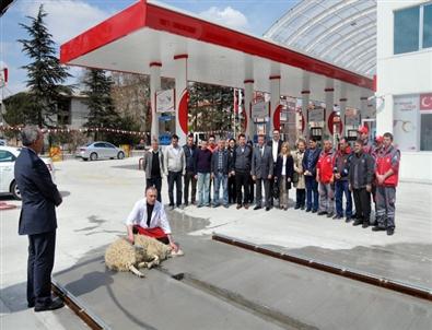 Afyonkarahisar Belediyesi'nin İştiraki Olan Yüntaş A.ş., 3'üncü Petrolünü Hizmete Açtı