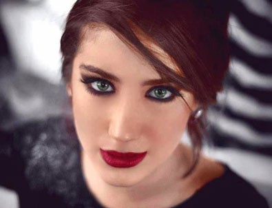 Hazal Kaya'dan itiraf