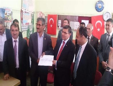 Süt Sığırı Yetiştiriciliği Kursiyerlerine Sertifika