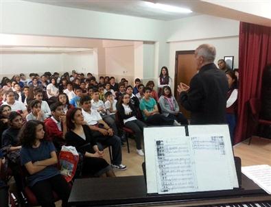 Mdob, Turizm Haftası’nda Ortaokulda Konser Verdi
