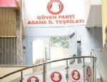 SIYASI PARTILER YASASı - Adana'da siyasi parti binasına tombala baskını