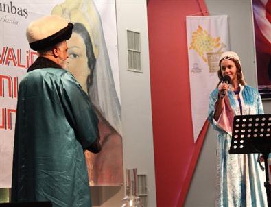 Festivalin Hafsa Sultan'ı Seçildi