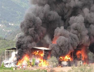 Bursa’da Korkutan Fabrika Yangını