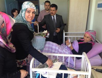 Kozan Devlet Hastanesinde Kutlu Doğum Gününde Doğan Bebeğe 'Ahmet Muhammed' İsmi Verildi