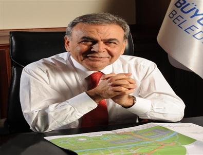 İzmir Büyükşehir Belediyesi'ne Moody's Övgüsü