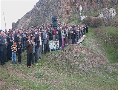 Giresun’da Yağmur Duasının Ardından Sağanak Yağış Başladı