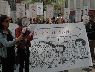23 Nisan'da Çocuklara Karşı Şiddet Protesto Edildi
