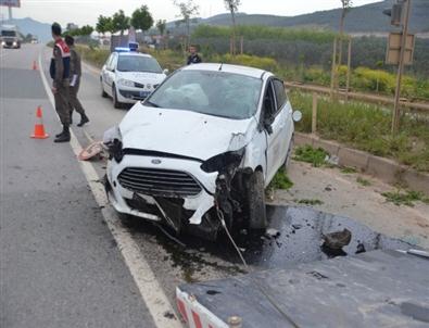 Taklalar Atan Otomobilde İnanılmaz Kurtuluş