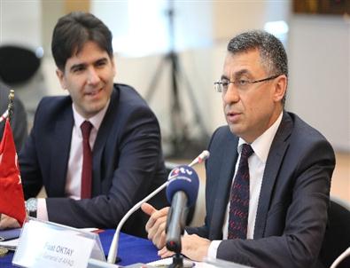 'Suriye'ye Komşu Ülkelerde Suriyeli Mültecilerin Durumu' Çalıştayı