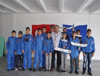 Thk'nın Lüleburgaz'da Açtığı Model Uçak Kursu Sona Erdi