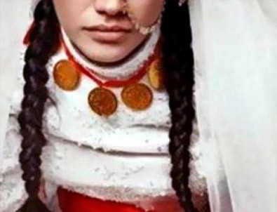 Çocuk gelinler böyle evlendiriliyor!