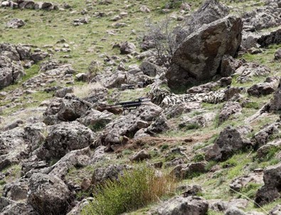 Sloganları tek atış, tek ölüm