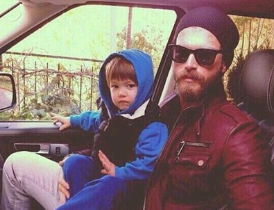 Herkes gönüllü destek verdi Kıvanç Tatlıtuğ para istedi