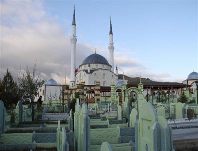 Sorgun Gedikhasanlı Kutbi Cihan Şakir Efendi Külliyesi Hizmete Açılıyor