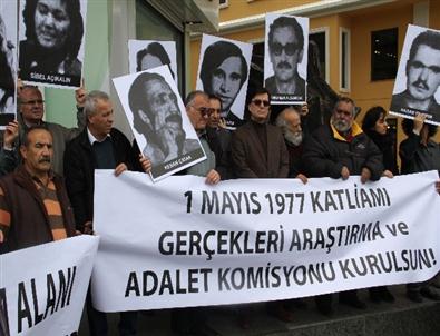 1 Mayıs 1977'de Hayatını Kaybedenler Taksim'de Anıldı